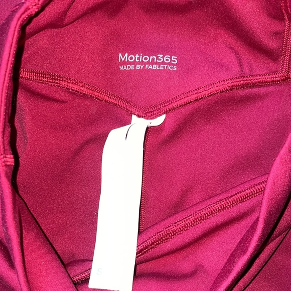Motion 365 Fabletics - Picture 3 of 3